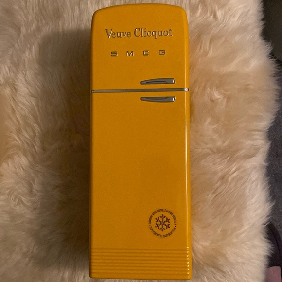 Veuve Clicquot Champagne Limited Edition SMEG Fridge Box (Box Only) - Picture 1 of 3